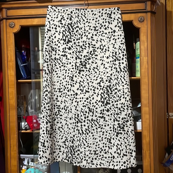 KomKoc Wave Point Mermaid Long Skirt - Picture 3 of 9